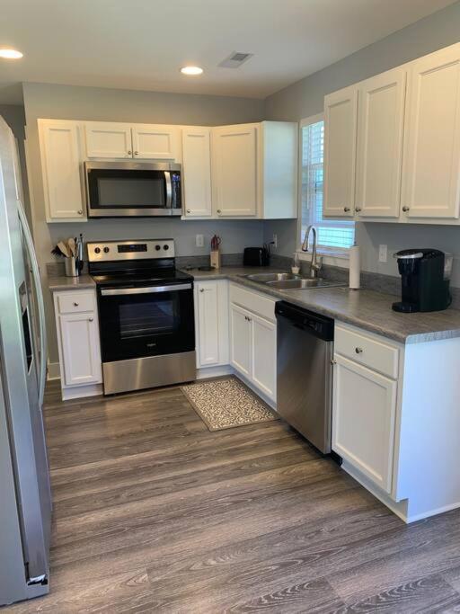 Newly Built Townhome Close To The Asheville Sites Candler Exterior foto